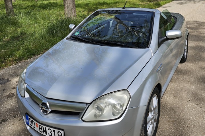 Opel TIGRA 1.4 cabriolet