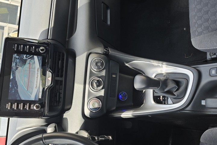 TOYOTA YARIS 1.5