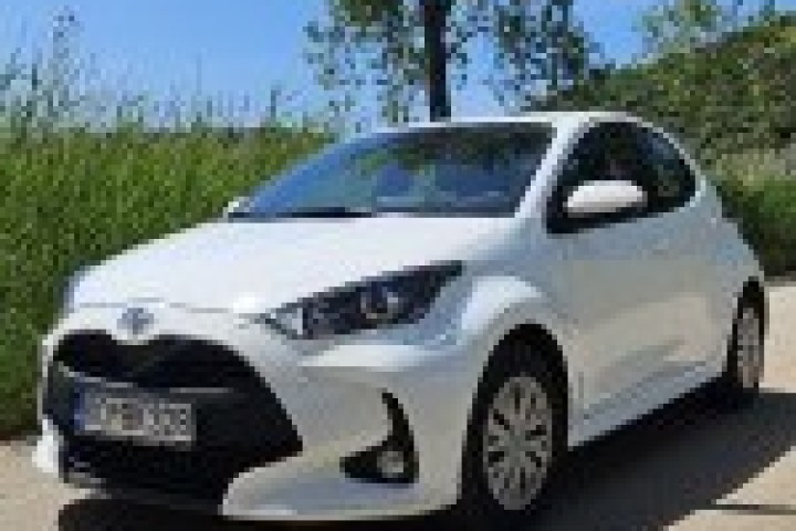 TOYOTA YARIS 1.5
