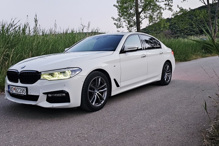 BMW 520D X DRIVE. M