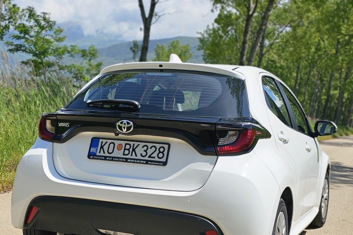 TOYOTA YARIS 1.5