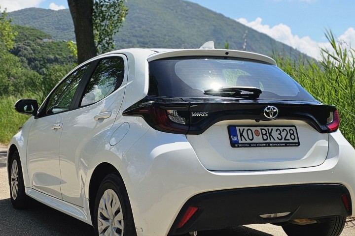 TOYOTA YARIS 1.5